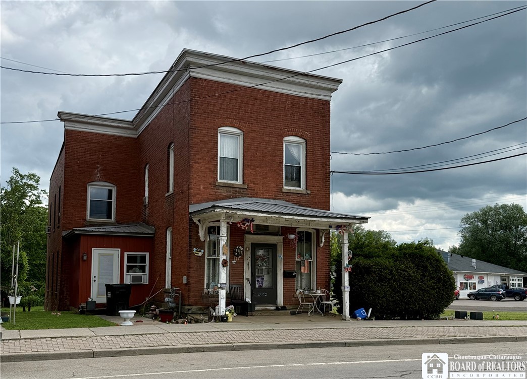 10 Jamestown Street — photo