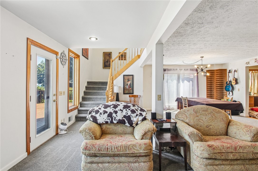 6620 Shore Acres Drive — photo