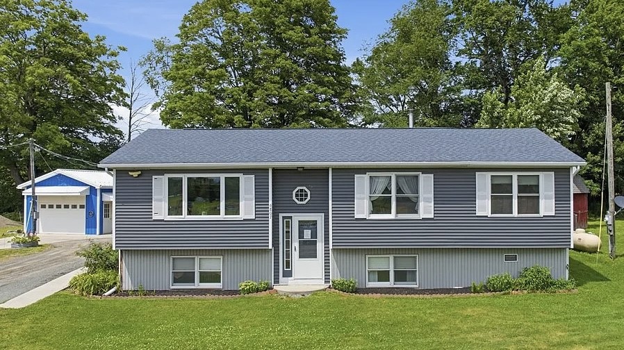 6807 County Route 15 — photo