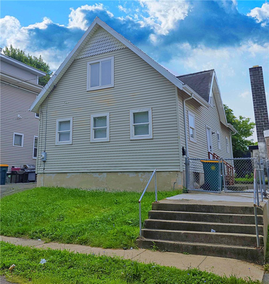 1 Bloomingdale Street — photo