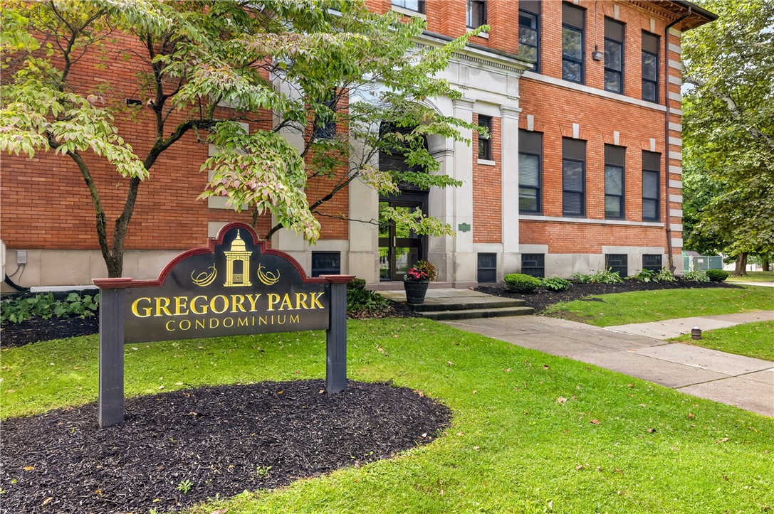 1 Gregory Park — photo