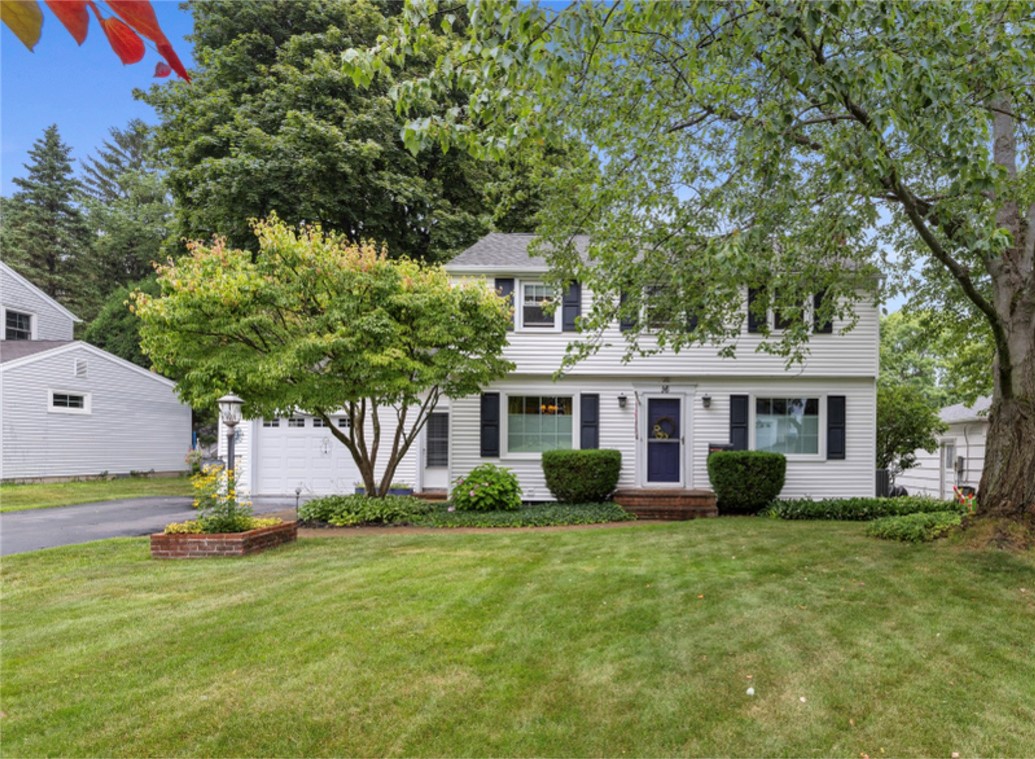 16 Oakcrest Drive — photo