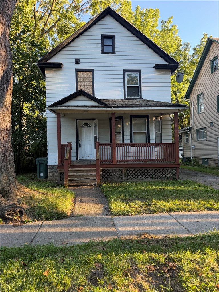 607 Sawyer Street — photo