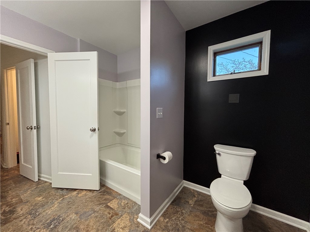 7099 Highland Road — photo
