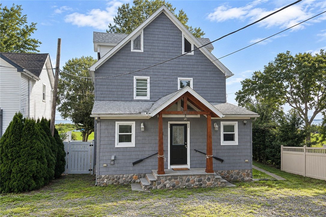 187 Lake Front — photo