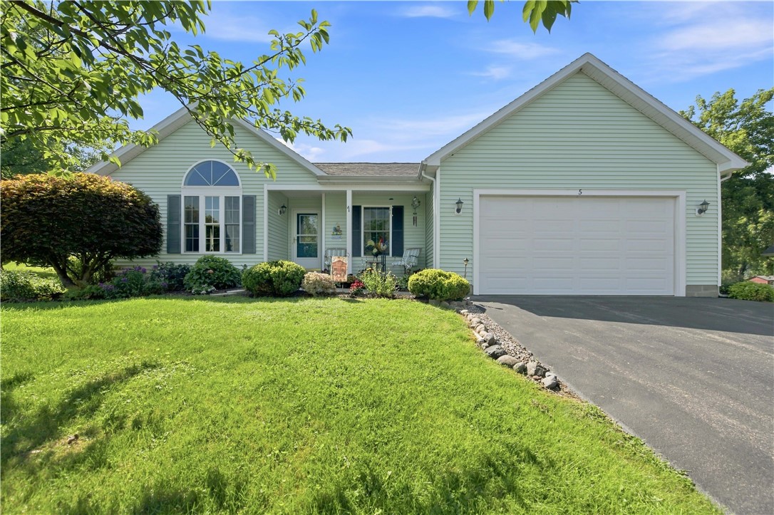 5 Wedgewood Court — photo