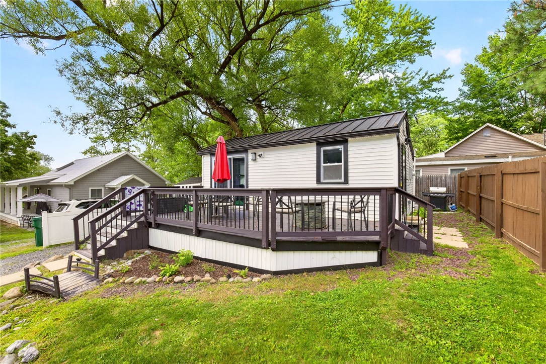 8492 Hobart Street — photo