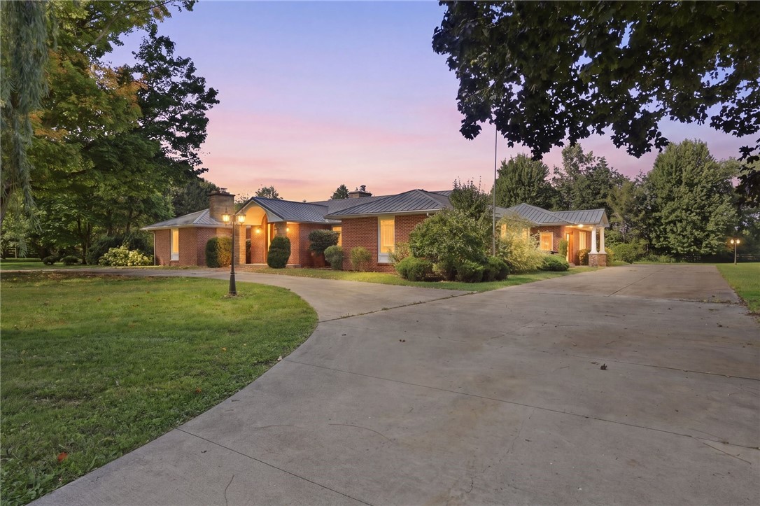 1346 Brant North Collins — photo