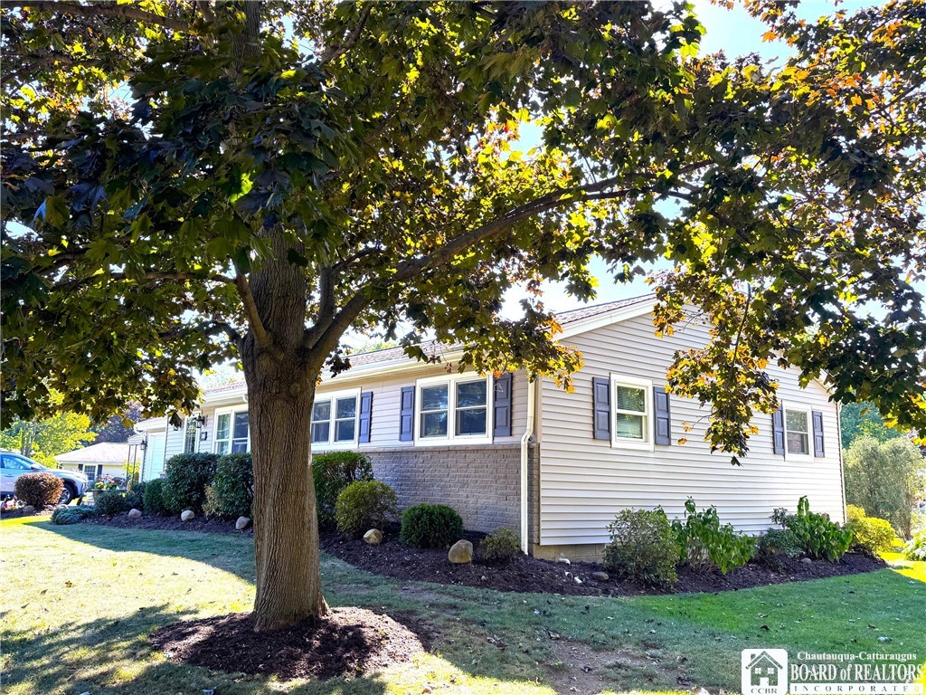 2 Drake Avenue — photo