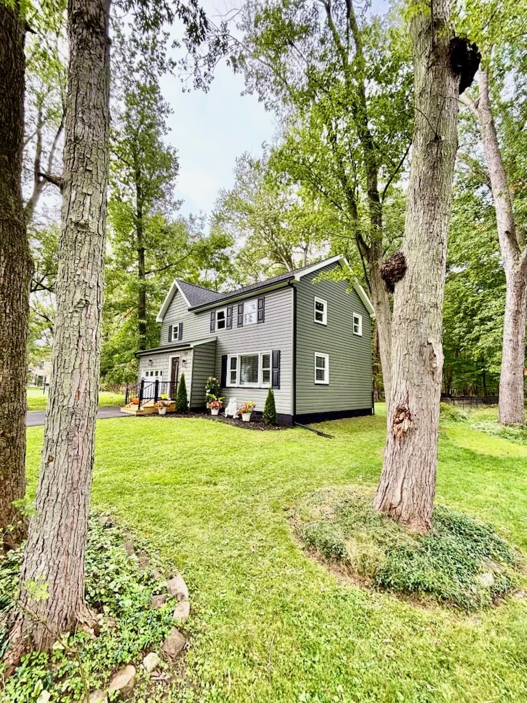 129 Bastian Road — photo