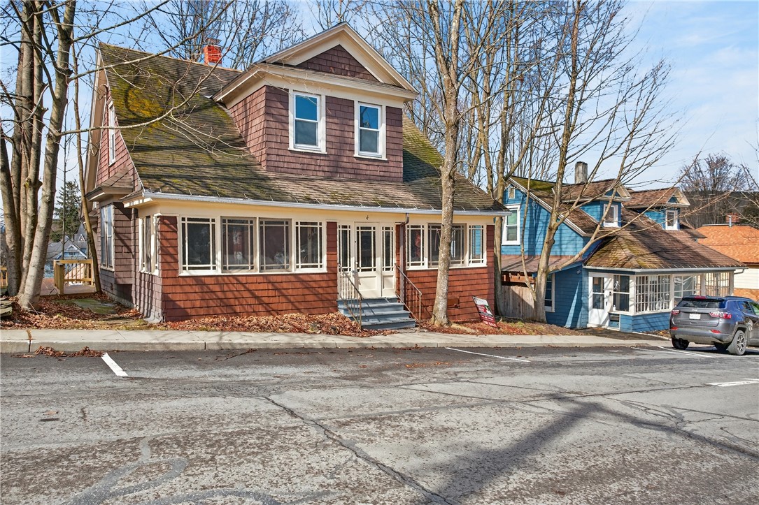 4 Third Street — photo