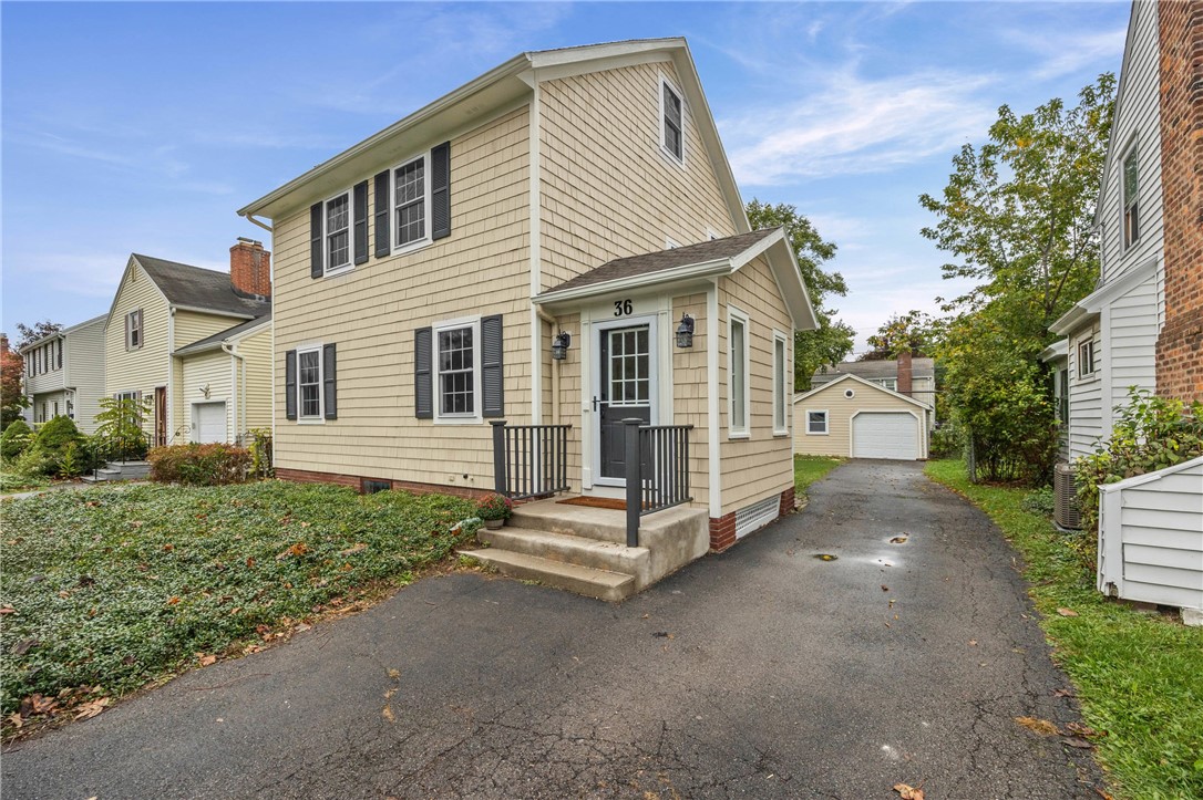 36 Westmoreland Drive — photo