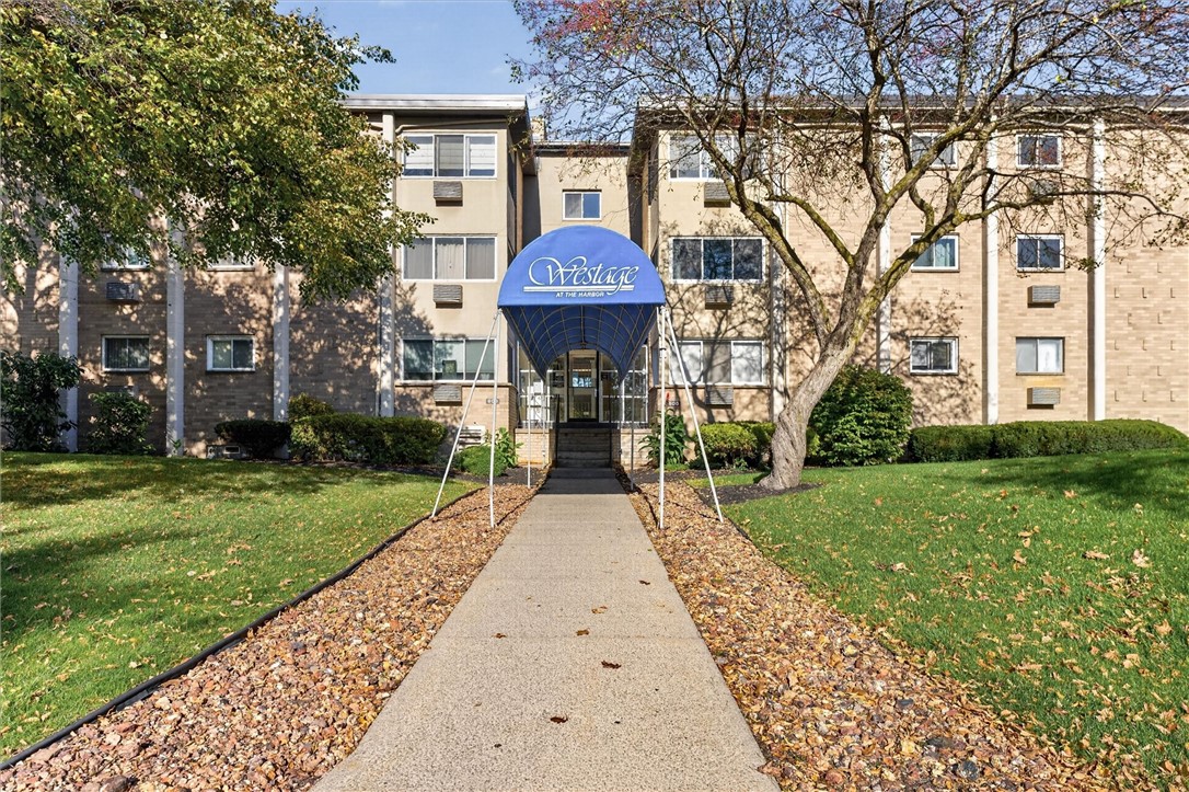813 Westage At The — photo