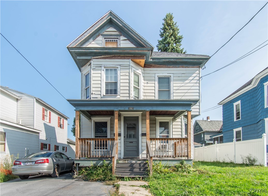 1021 Boyd Street — photo