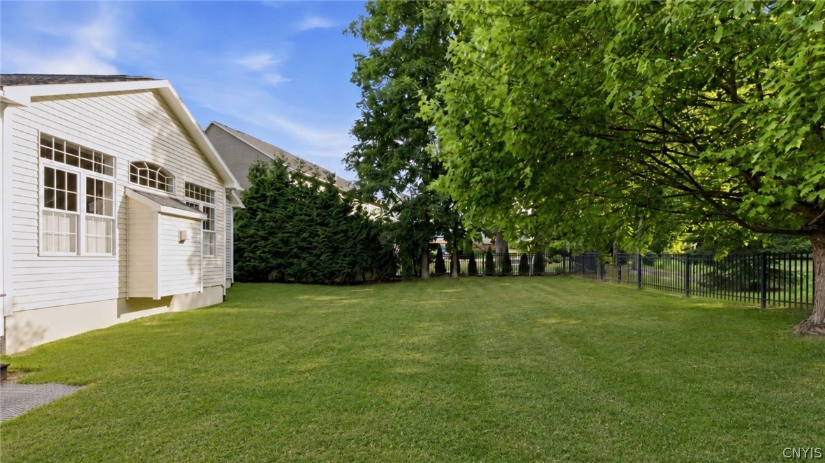 3295 Oak Brook Road — photo
