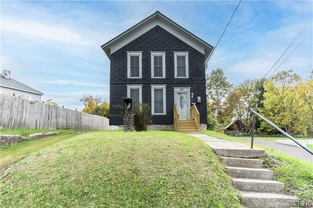 523 Arsenal Street — photo