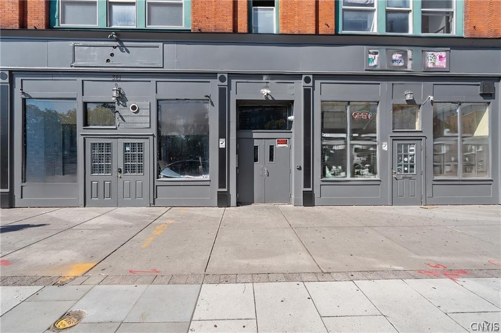 319 North Salina Street — photo