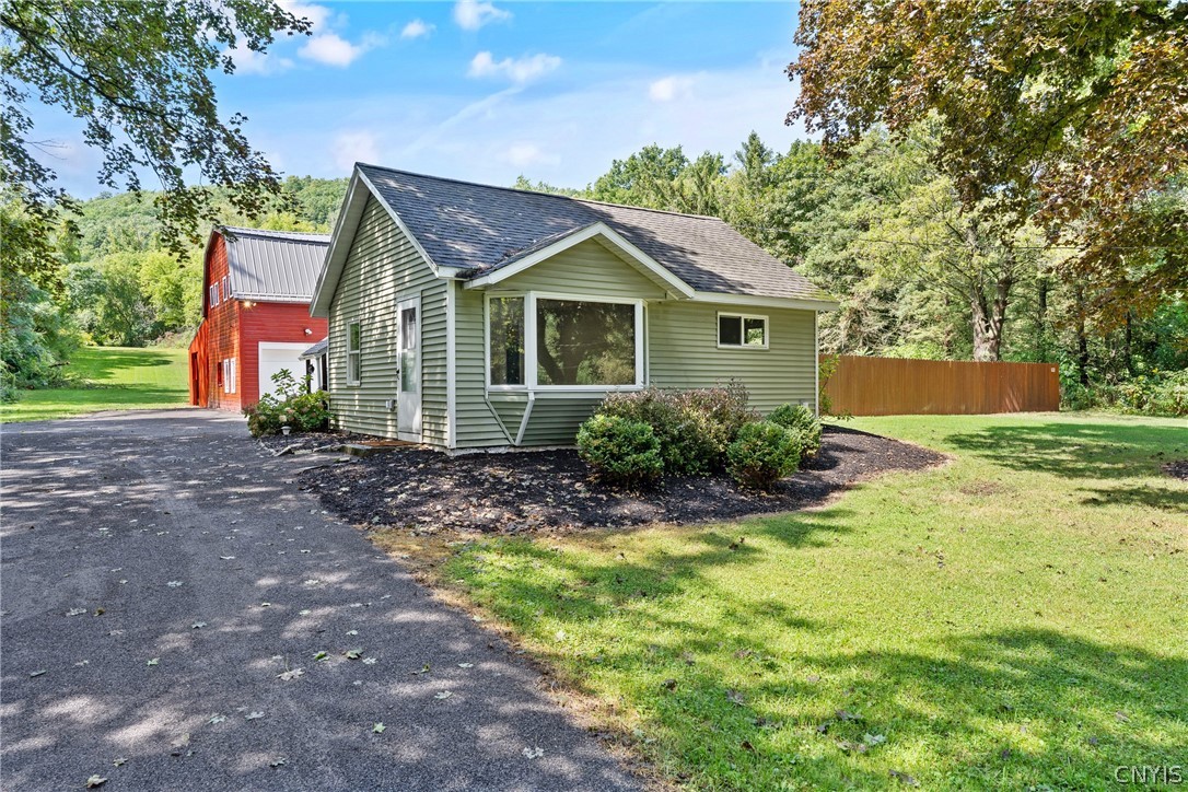 4887 South Onondaga Road — photo