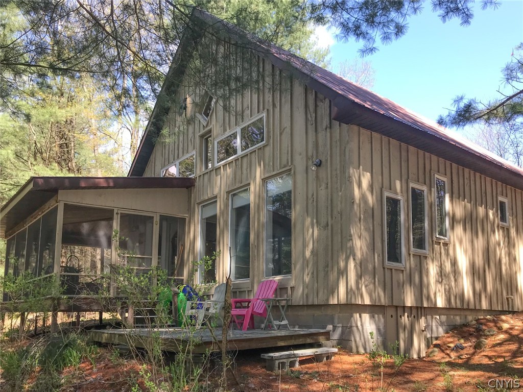 7742 Hiawatha Lake Road — photo