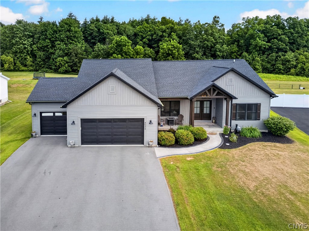 4534 Hollyshire — photo