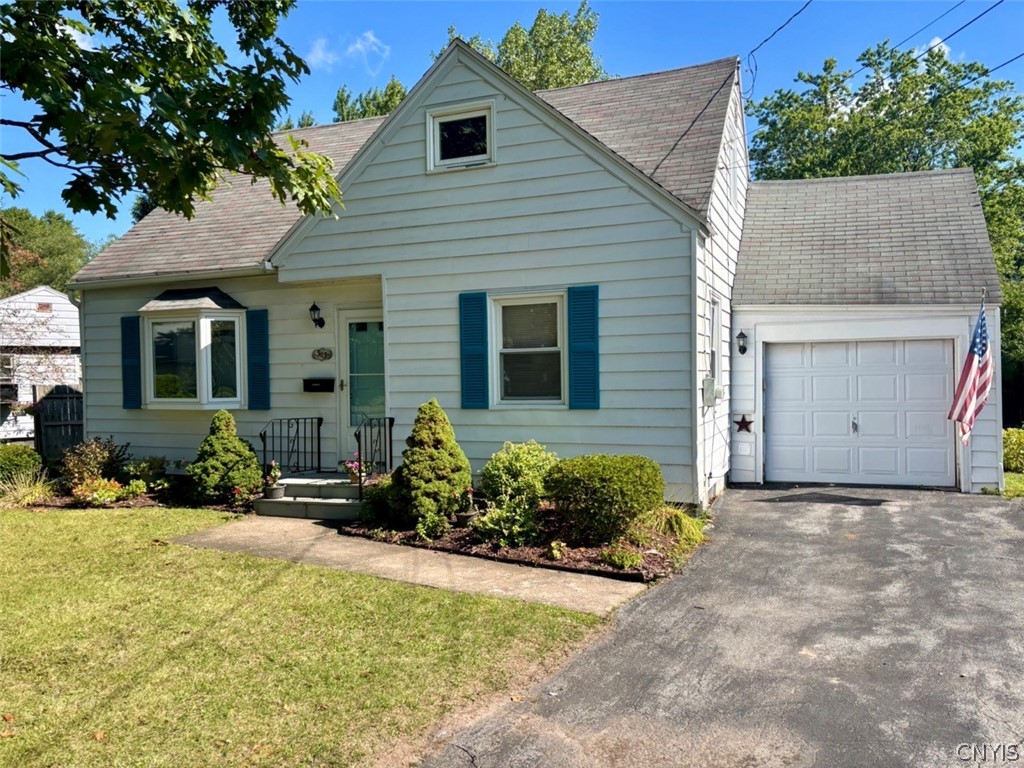 303 Kingsdown Drive — photo
