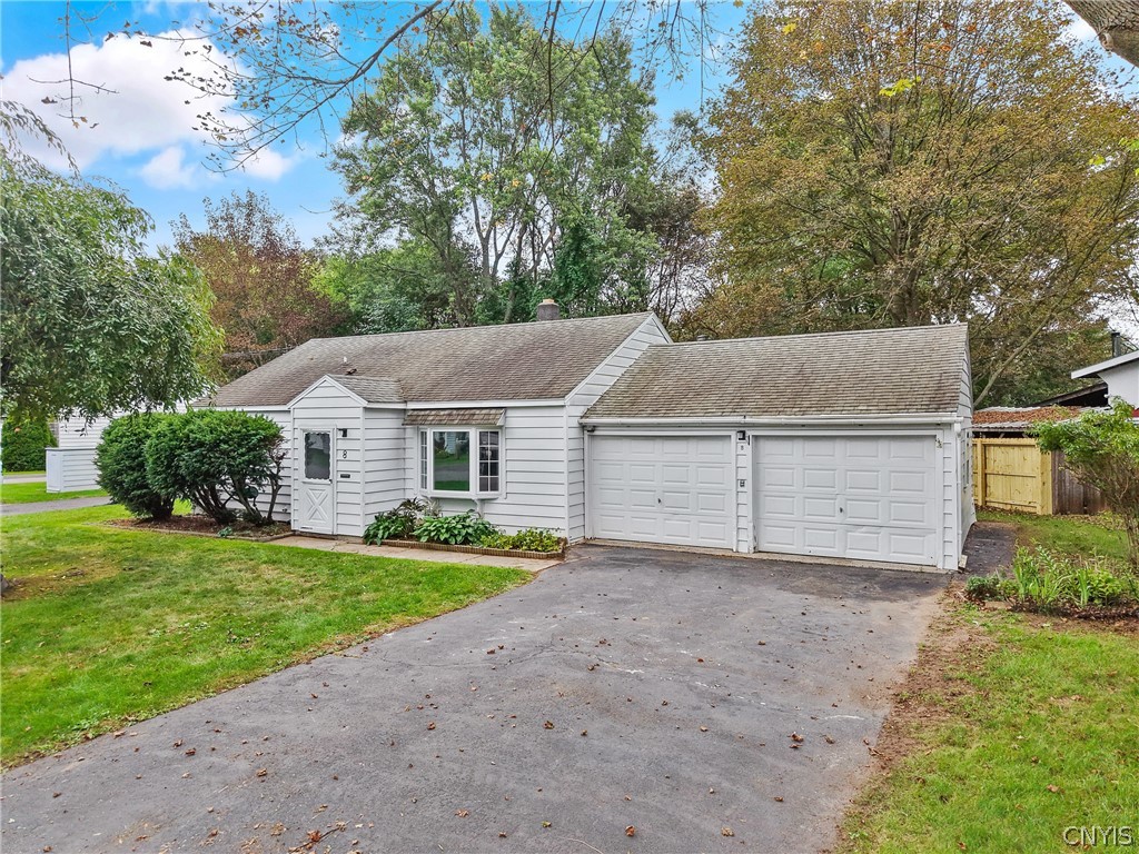 8 Homeland Road — photo