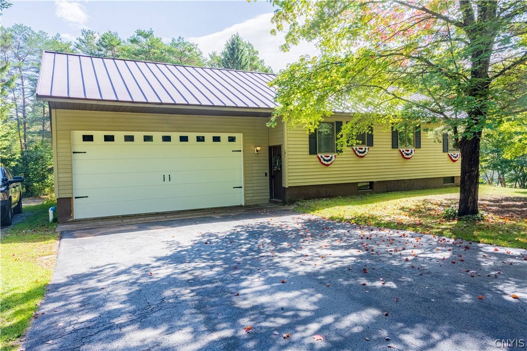 3328 Pines Road — photo