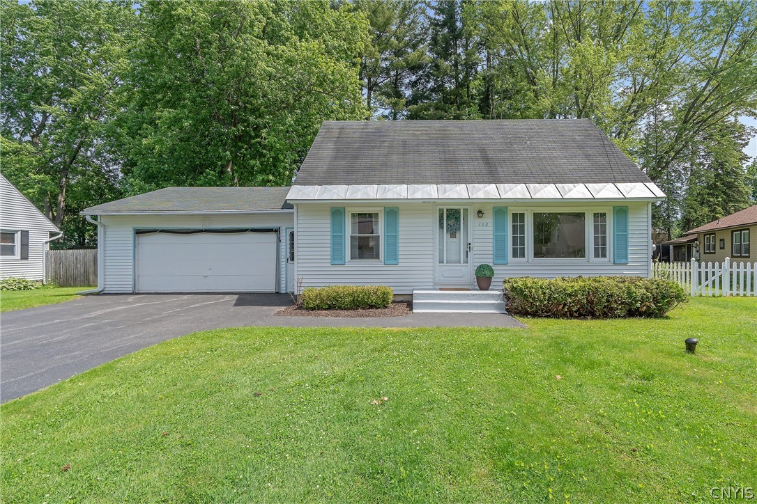 102 Juanita Drive — photo