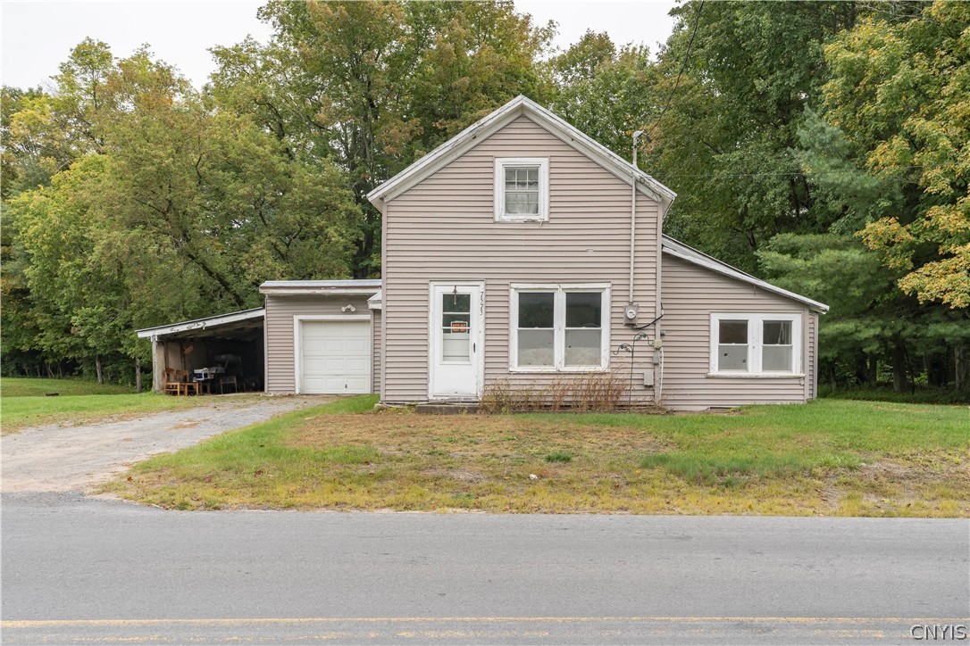 7573 Lyons Dale Road — photo