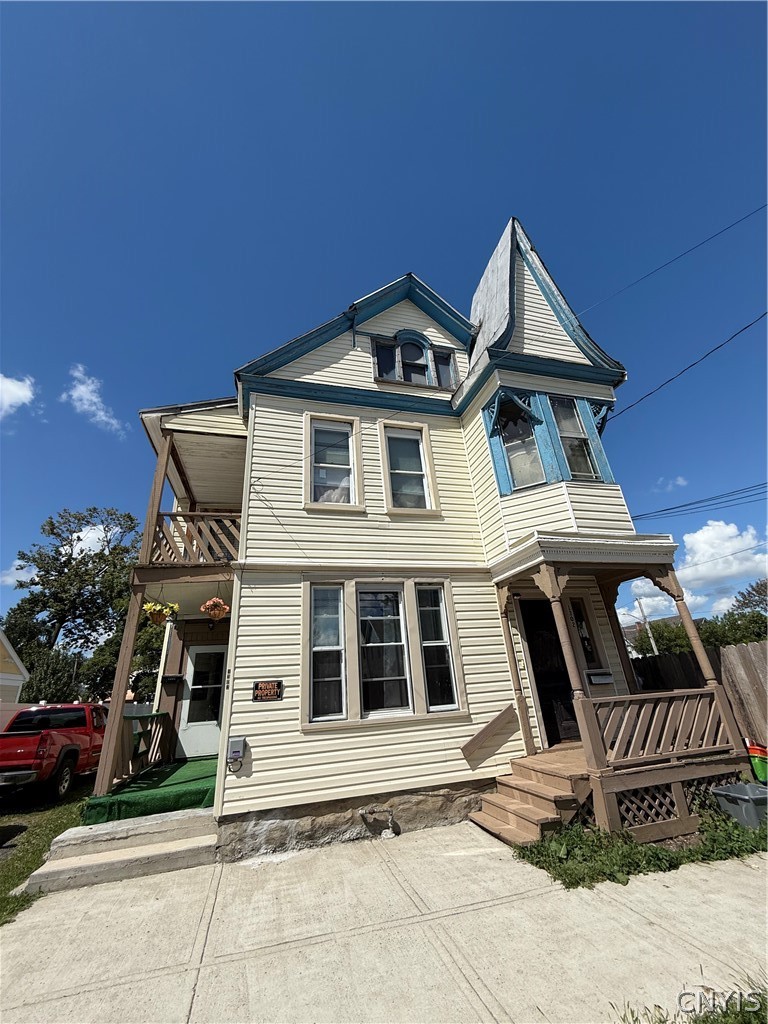 1302 Dudley Avenue — photo