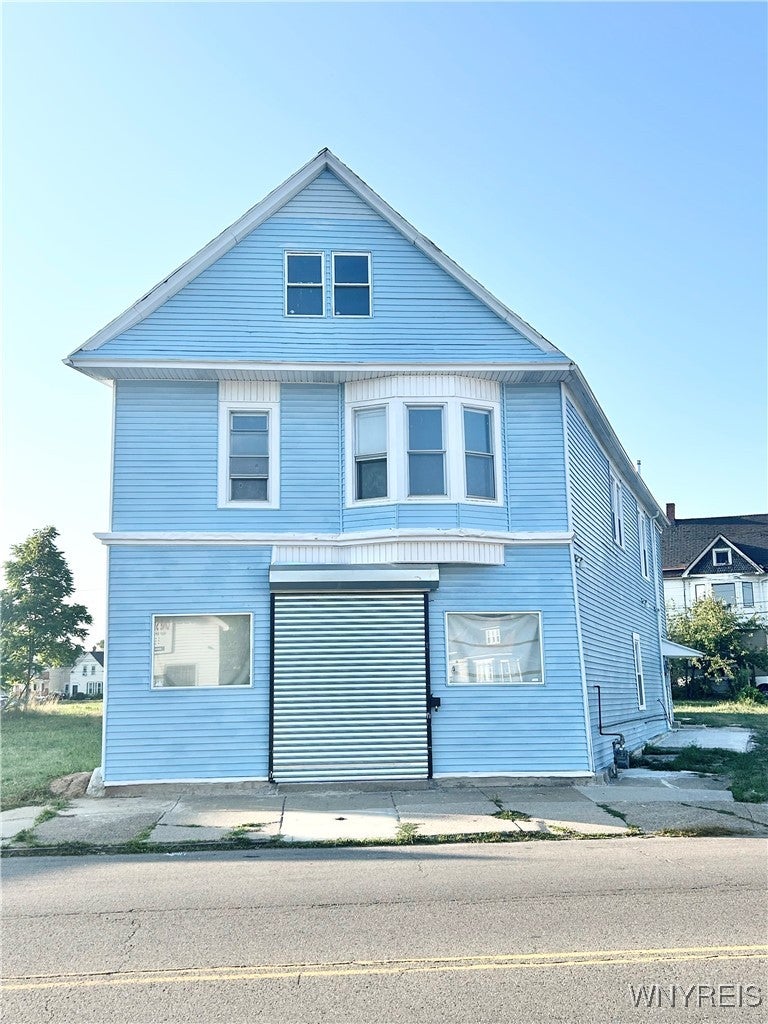 970 Sycamore Street — photo