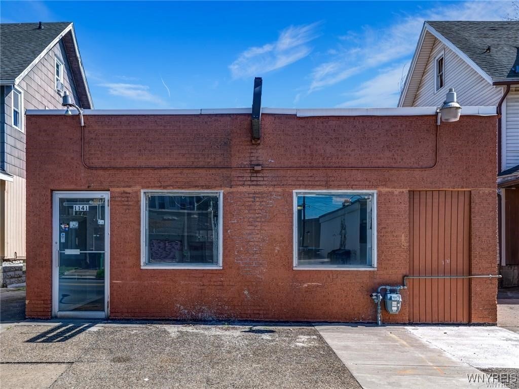 1141 Kensington Avenue — photo