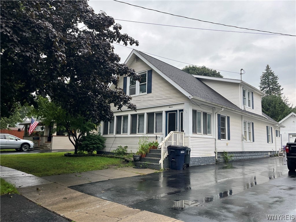 11 Oak Street — photo
