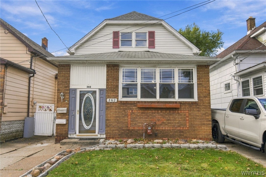 262 Willett Street — photo