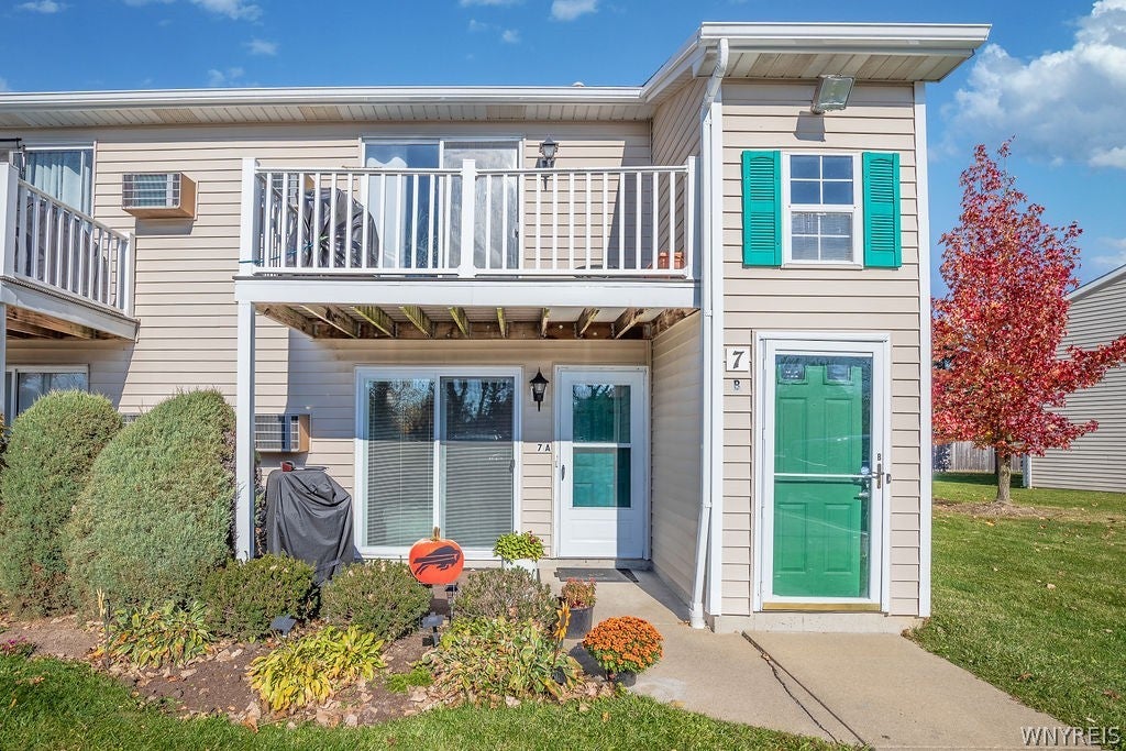 7 Sunmist Sq a — photo