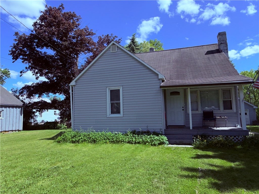 1 Demonstoy Drive — photo