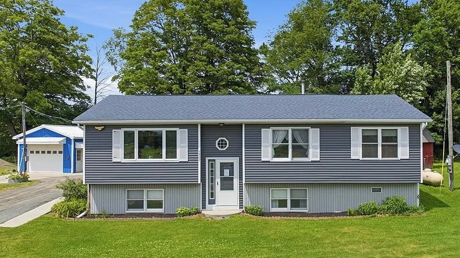 6807 County Route 15 — photo