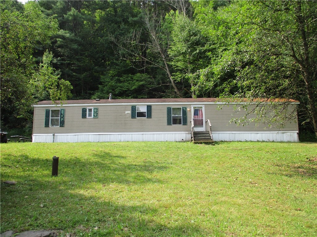 318 Shumway Hill Road — photo
