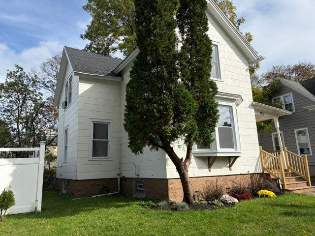 102 Post Avenue — photo