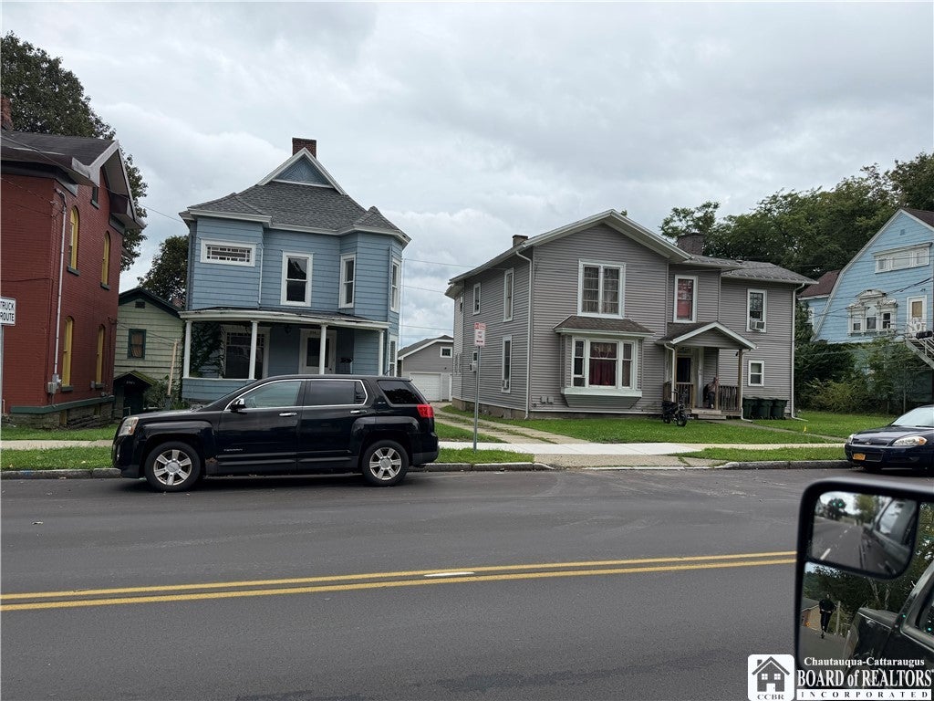 352-354 E Fourth Street — photo