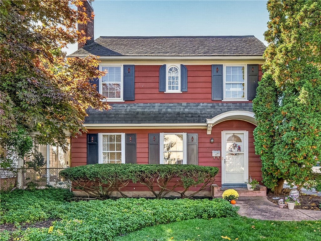 43 Westmoreland Drive — photo