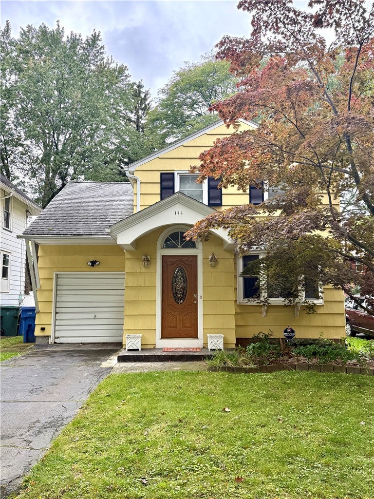 111 Arbordale Avenue — photo