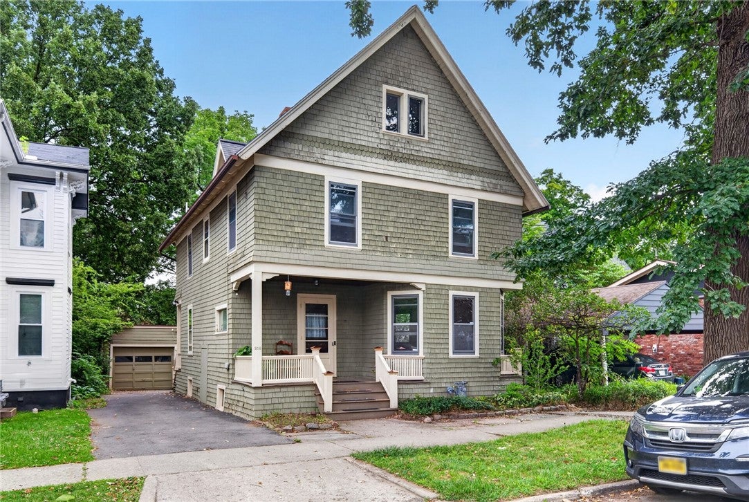 208 Farm Street — photo