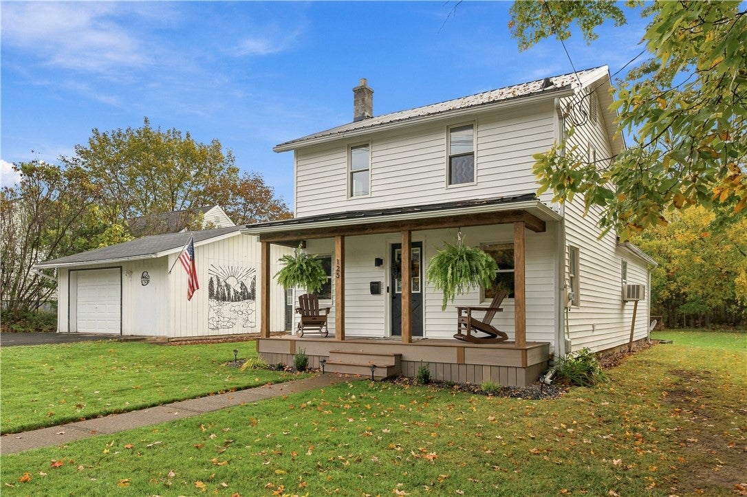 125 Walnut Street — photo