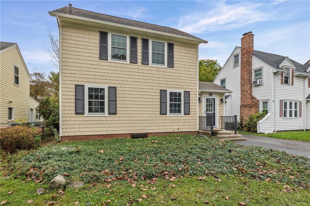 36 Westmoreland Drive — photo