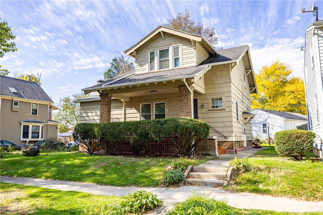 1317 Genesee Street — photo