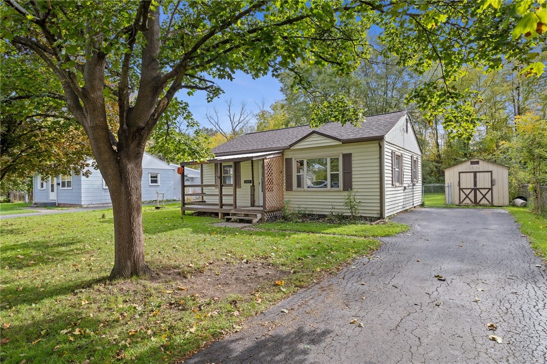 18 Seneca Road — photo