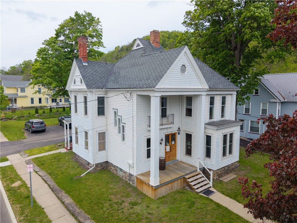 51 Main Street — photo