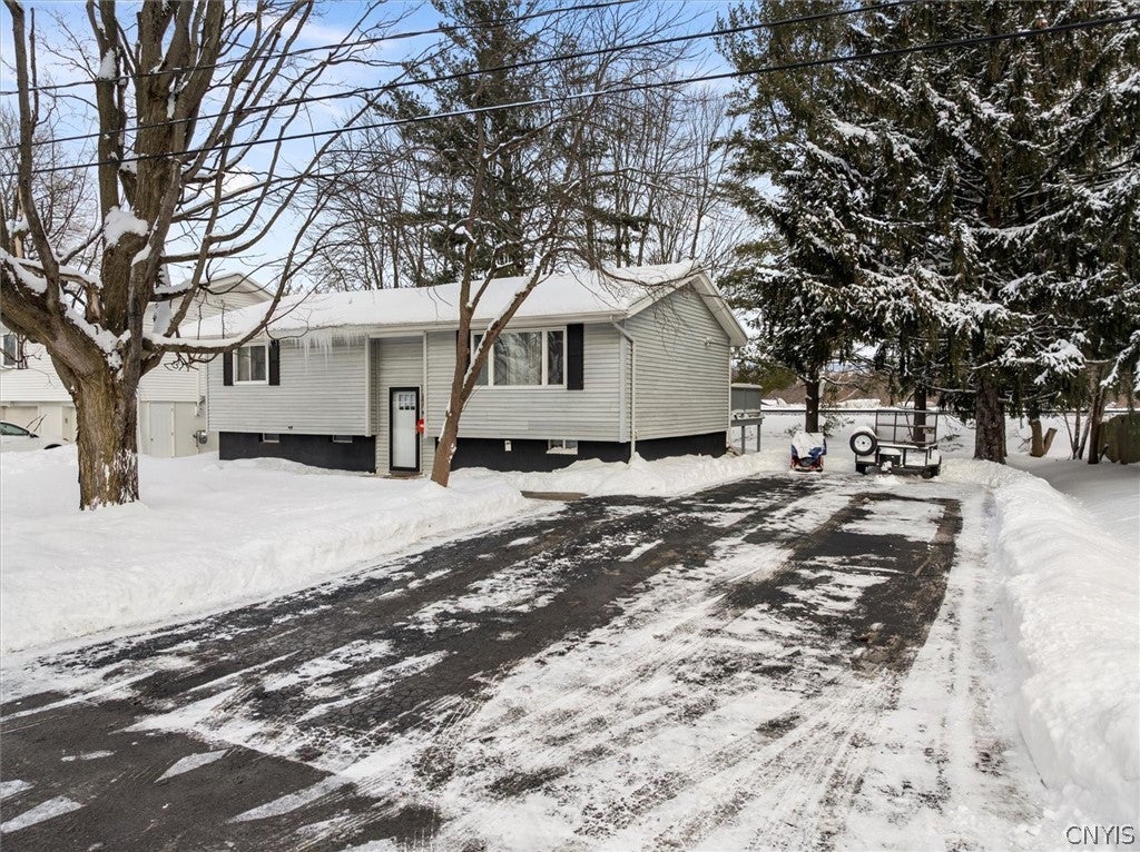 53 Sauquoit Street — photo