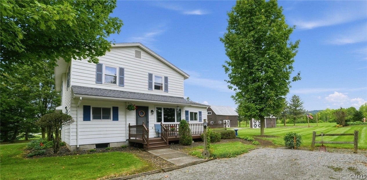 102 Eaton Street — photo